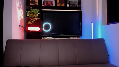 Laura online show from 09-10-25, 02:11