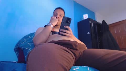 Christtofer online show from 12-15-25, 08:46