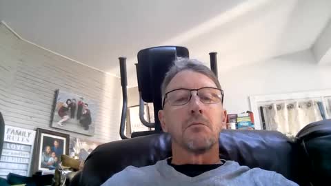 Snapshot of mrcumstain chatting on 12-02-25, 03:51 mrcumstain online show from 12-02-25, 03:51