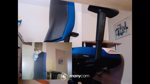 Snapshot of mrduplo1975 chatting on 02-22-26, 02:37 MrJohnsen1975 online show from 02-22-26, 02:37