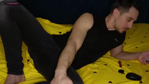 Snapshot of mrgreeneyes01 chatting on 02-08-25, 03:21 juan luis online show from 02-08-25, 03:21