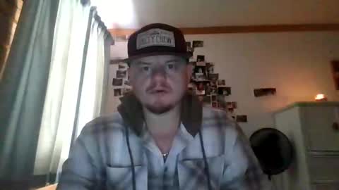 mrhandsome_1 online show from 02-08-26, 06:44