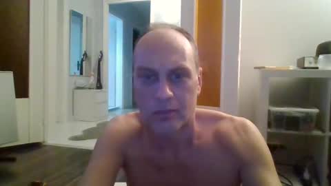 Nikola online show from 03-12-25, 10:39
