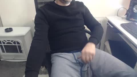 Snapshot of mrhorny_2023 chatting on 12-22-24, 06:48 Your Mister online show from 12-22-24, 06:48