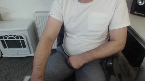 Snapshot of mrhorny_2023 chatting on 02-13-25, 08:59 Your Mister online show from 02-13-25, 08:59