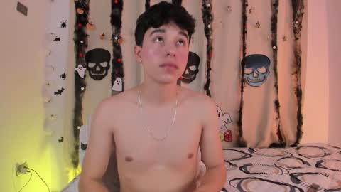 Snapshot of mrhot_night chatting on 10-26-25, 12:05 Bastian online show from 10-26-25, 12:05