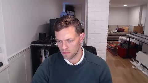 Snapshot of mrkenridge chatting on 11-18-25, 05:39 mrkenridge online show from 11-18-25, 05:39