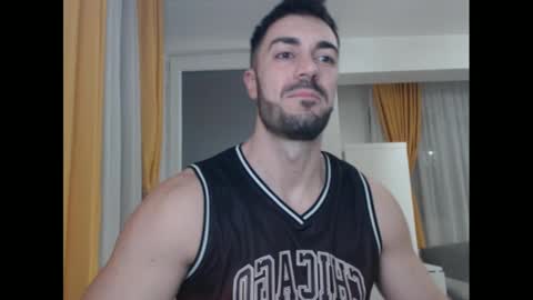 Snapshot of mrluckgx chatting on 01-28-25, 04:19 MrLuck online show from 01-28-25, 04:19