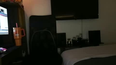 Snapshot of mrmiss_dannys chatting on 03-04-25, 03:11 mrmiss_dannys online show from 03-04-25, 03:11
