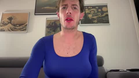 TaleOfLaura online show from 12-15-24, 10:37