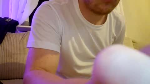 Snapshot of mrricky87 chatting on 10-30-25, 02:40 mrricky87 online show from 10-30-25, 02:40