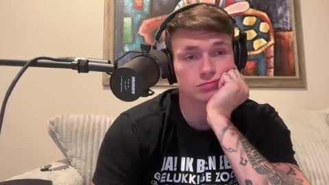 Snapshot of mrryanvoss chatting on 01-17-25, 11:07 Mr Ryan Voss online show from 01-17-25, 11:07