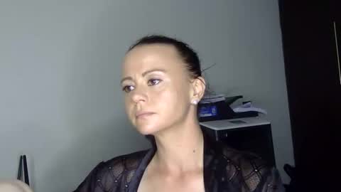 Snapshot of mrs_bunny_swing chatting on 03-20-26, 06:24 mrs_bunny_swing online show from 03-20-26, 06:24