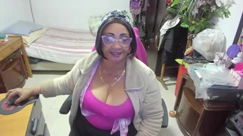 mrs_mommy online show from 02-07-25, 07:38