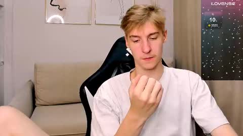 Adam online show from 11-04-25, 01:21