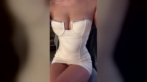 Snapshot of mrsnofacexx chatting on 03-02-26, 09:54 Mary online show from 03-02-26, 09:54