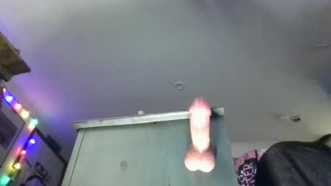 mrwiggles45678 online show from 02-22-25, 11:57