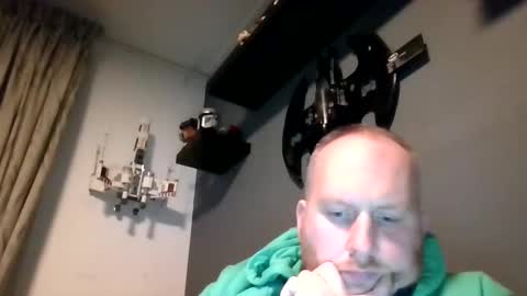 Snapshot of mrzwolle chatting on 12-10-24, 03:33 mrzwolle online show from 12-10-24, 03:33