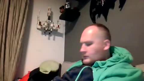 Snapshot of mrzwolle chatting on 12-11-24, 03:47 mrzwolle online show from 12-11-24, 03:47