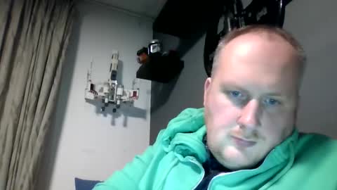 Snapshot of mrzwolle chatting on 01-02-25, 04:02 mrzwolle online show from 01-02-25, 04:02