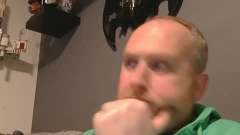 Snapshot of mrzwolle chatting on 01-16-25, 04:50 mrzwolle online show from 01-16-25, 04:50