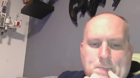 Snapshot of mrzwolle chatting on 01-26-25, 04:20 mrzwolle online show from 01-26-25, 04:20