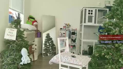 R o r i  SnapChat heyroriv2 wednesday - sunday Noon oclock mountain - 5pm mountain online show from 12-18-25, 03:29