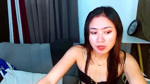 Nicole online show from 11-06-25, 04:35