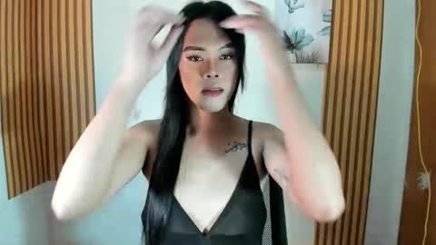 selena online show from 10-07-25, 01:47