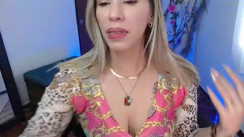 Sofia online show from 10-23-25, 04:17