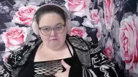 Snapshot of mscamirose15 chatting on 10-28-25, 06:54 Ms. Cami Rose online show from 10-28-25, 06:54
