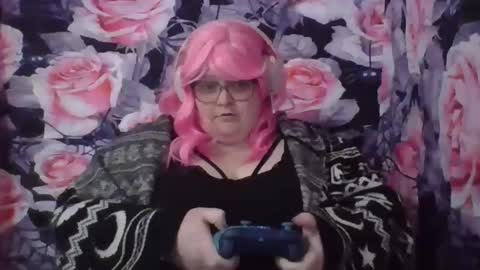 Snapshot of mscamirose15 chatting on 11-10-25, 09:47 Ms. Cami Rose online show from 11-10-25, 09:47