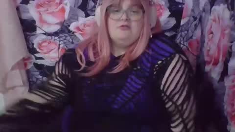 Snapshot of mscamirose15 chatting on 02-21-26, 01:39 Ms. Cami Rose online show from 02-21-26, 01:39