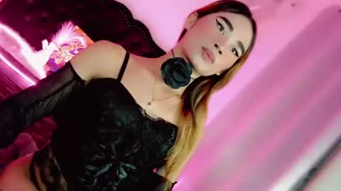 mscherry_ online show from 01-18-26, 05:39