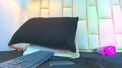 FERNANDA 3 online show from 10-08-25, 03:04