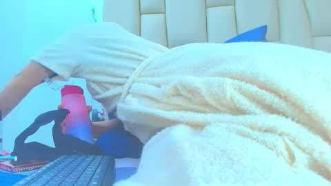 FERNANDA 3 online show from 10-22-25, 03:07