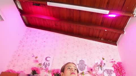 Manuela  online show from 10-07-25, 03:14