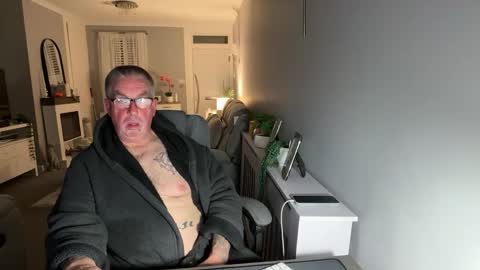 Snapshot of mtb1697 chatting on 11-01-25, 11:40 mtb1697 online show from 11-01-25, 11:40