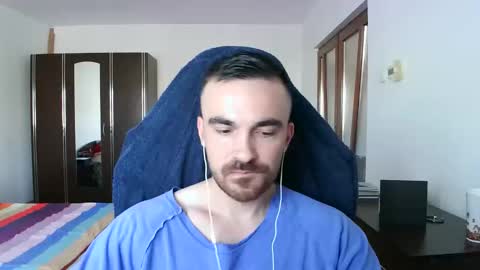 Snapshot of mu5clemania chatting on 10-29-25, 07:10 Victor online show from 10-29-25, 07:10