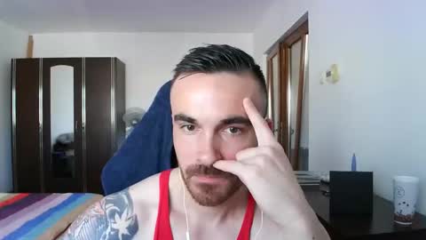 Snapshot of mu5clemania chatting on 11-13-25, 11:20 Victor online show from 11-13-25, 11:20