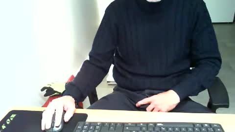 Snapshot of mucfag chatting on 11-20-25, 05:45 mucfag online show from 11-20-25, 05:45