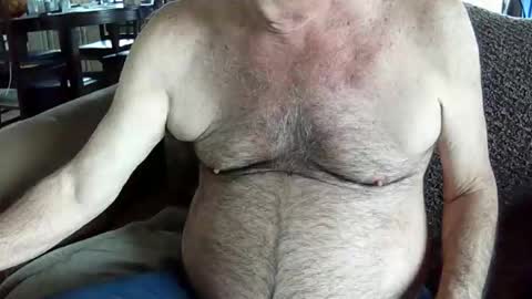 Snapshot of muff3ater chatting on 12-20-25, 09:00 muff3ater online show from 12-20-25, 09:00