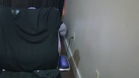 Muffdiver online show from 12-31-24, 09:39