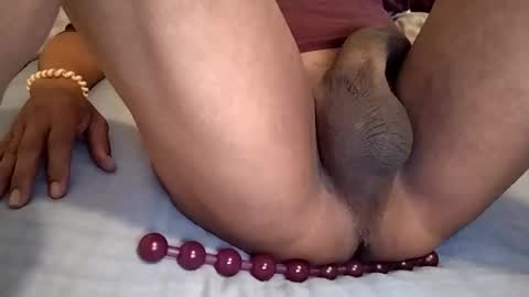 Laly online show from 11-21-25, 09:19