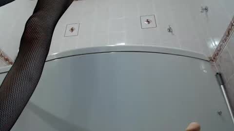 Snapshot of mullty chatting on 01-10-25, 01:53 Mullty online show from 01-10-25, 01:53