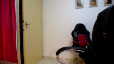 Dani and Alex online show from 10-01-25, 12:27