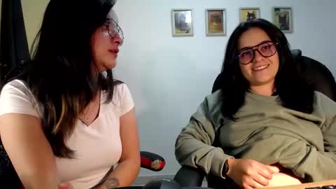 Dani and Alex online show from 10-15-25, 02:44
