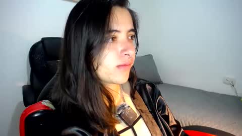 Dani and Alex online show from 11-08-25, 01:44