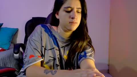 Dani and Alex online show from 11-19-25, 02:17