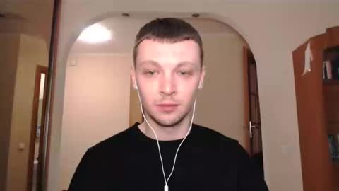 Snapshot of multiply1 chatting on 02-11-25, 01:41 Erik online show from 02-11-25, 01:41